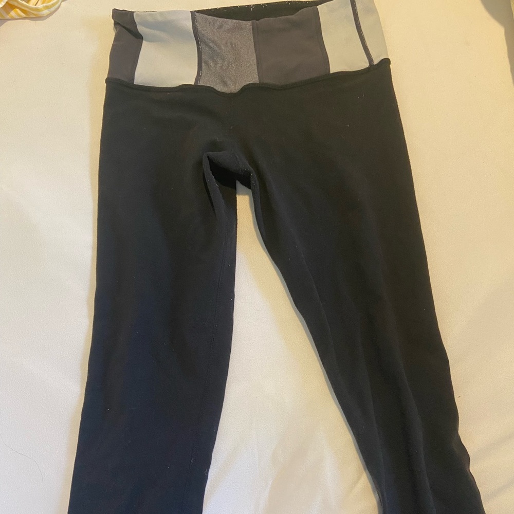 Lululemon cropped leggings